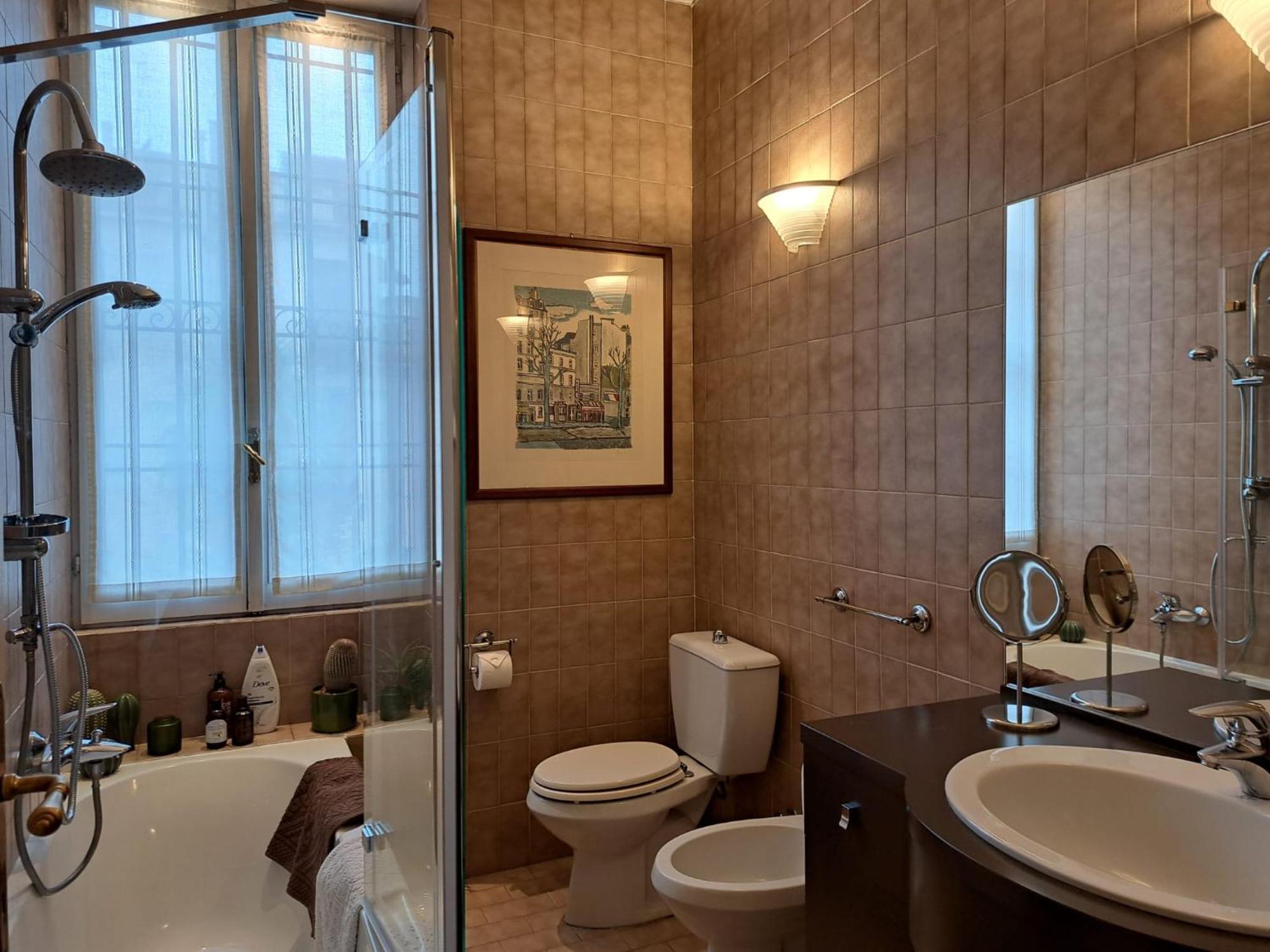 Casa Mari - Free Secure Parking, Breakfast, Private Bathroom, Wifi, Garden, Aircon, 3 Min Walk To Metro And Train Station Мілан Екстер'єр фото